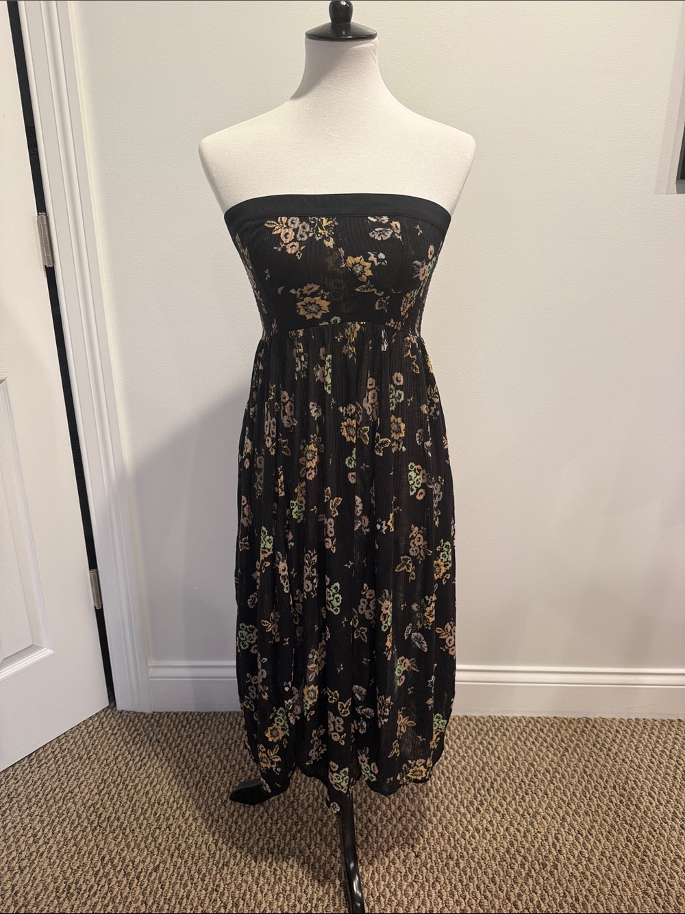 Free People Black Strapless Floral Midi Dress